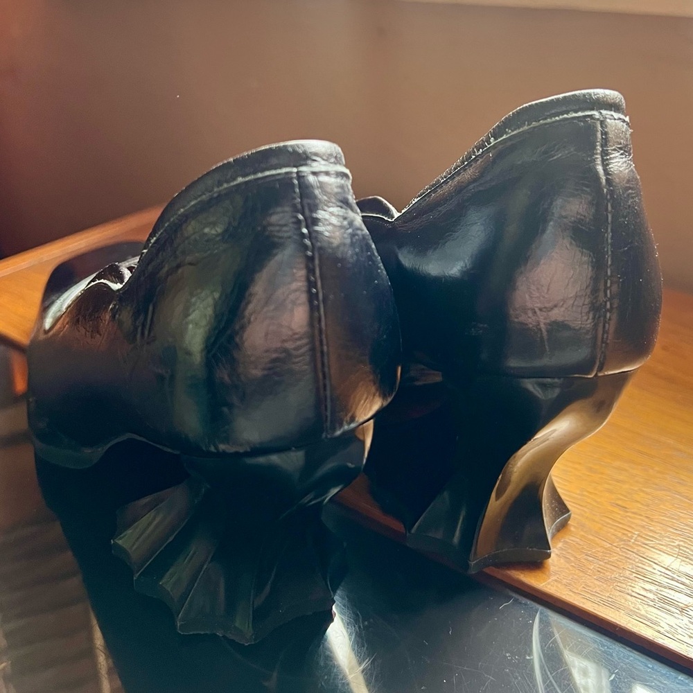 John Fluevog Rococo Lady Ophelia W7.5 - Picture 3 of 7